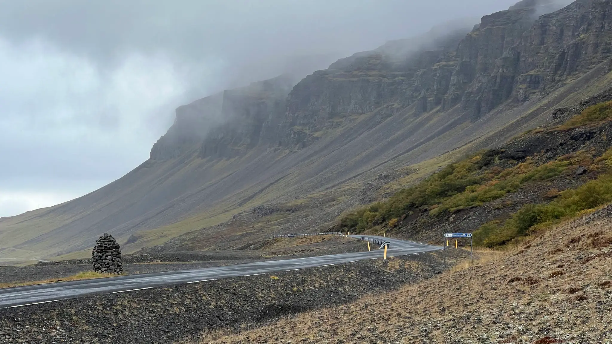Nearest trail head, marked „Síldarmannagötur”