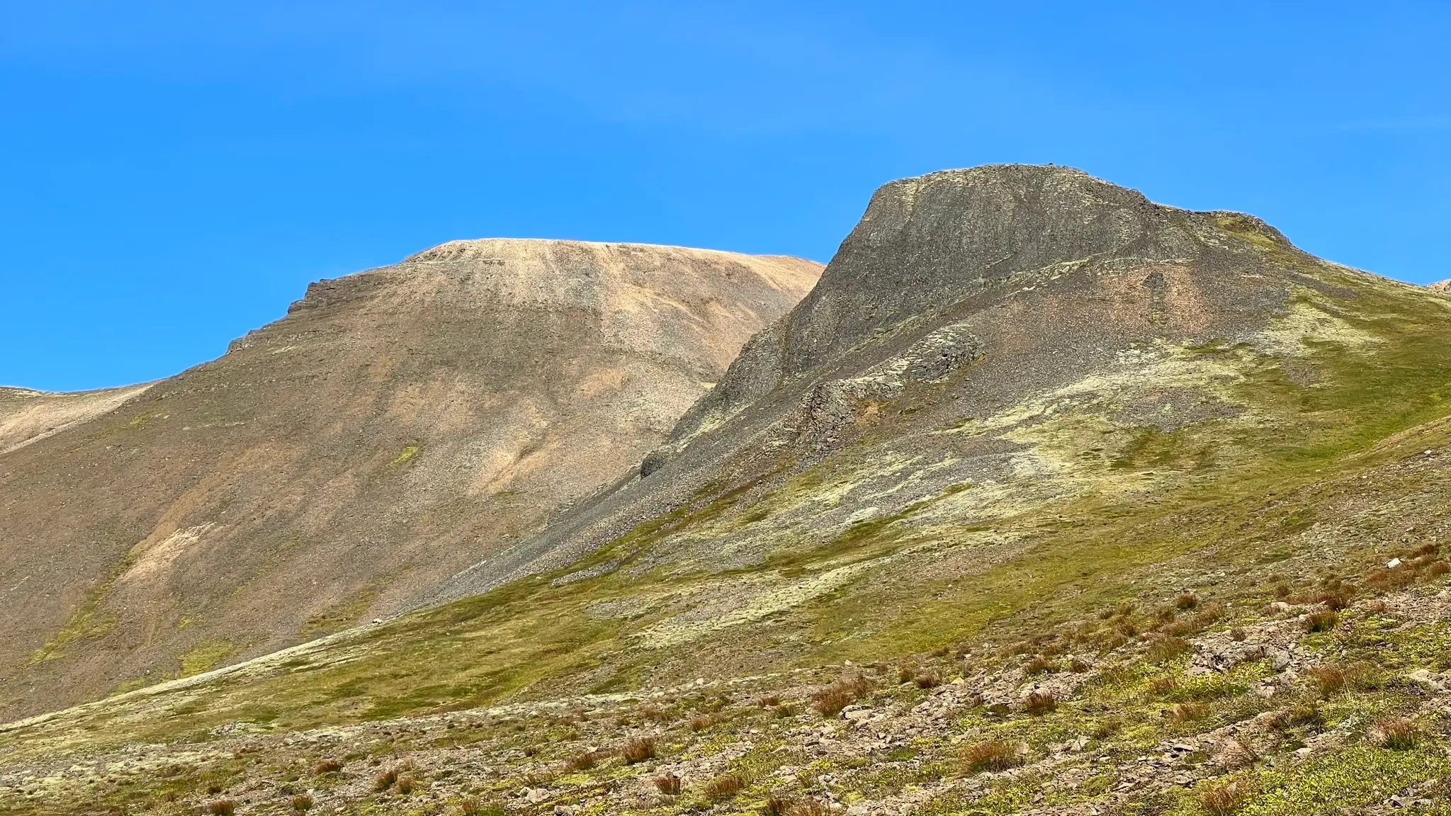 Bláhnúkur knob on the right