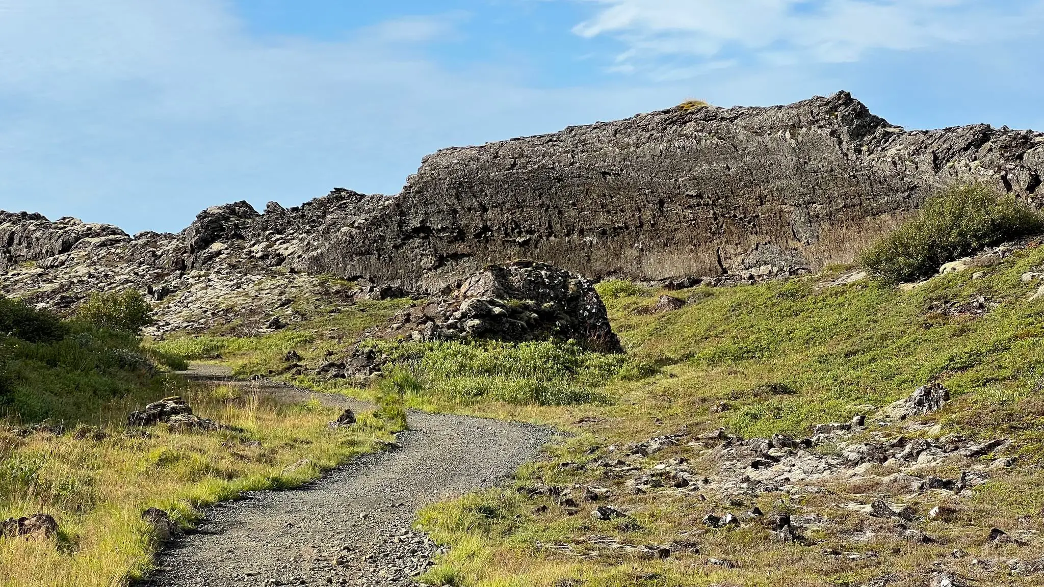 Tall wall where the lava channel changed direction