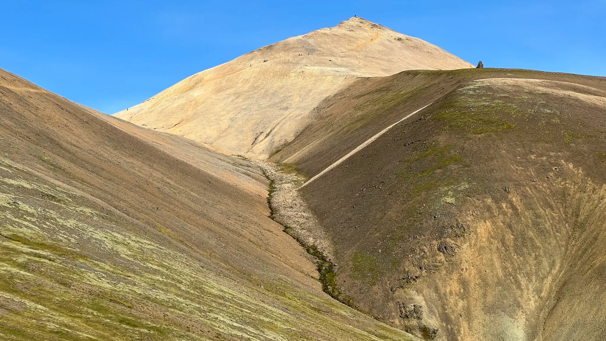 Þverfellsgil in the foreground