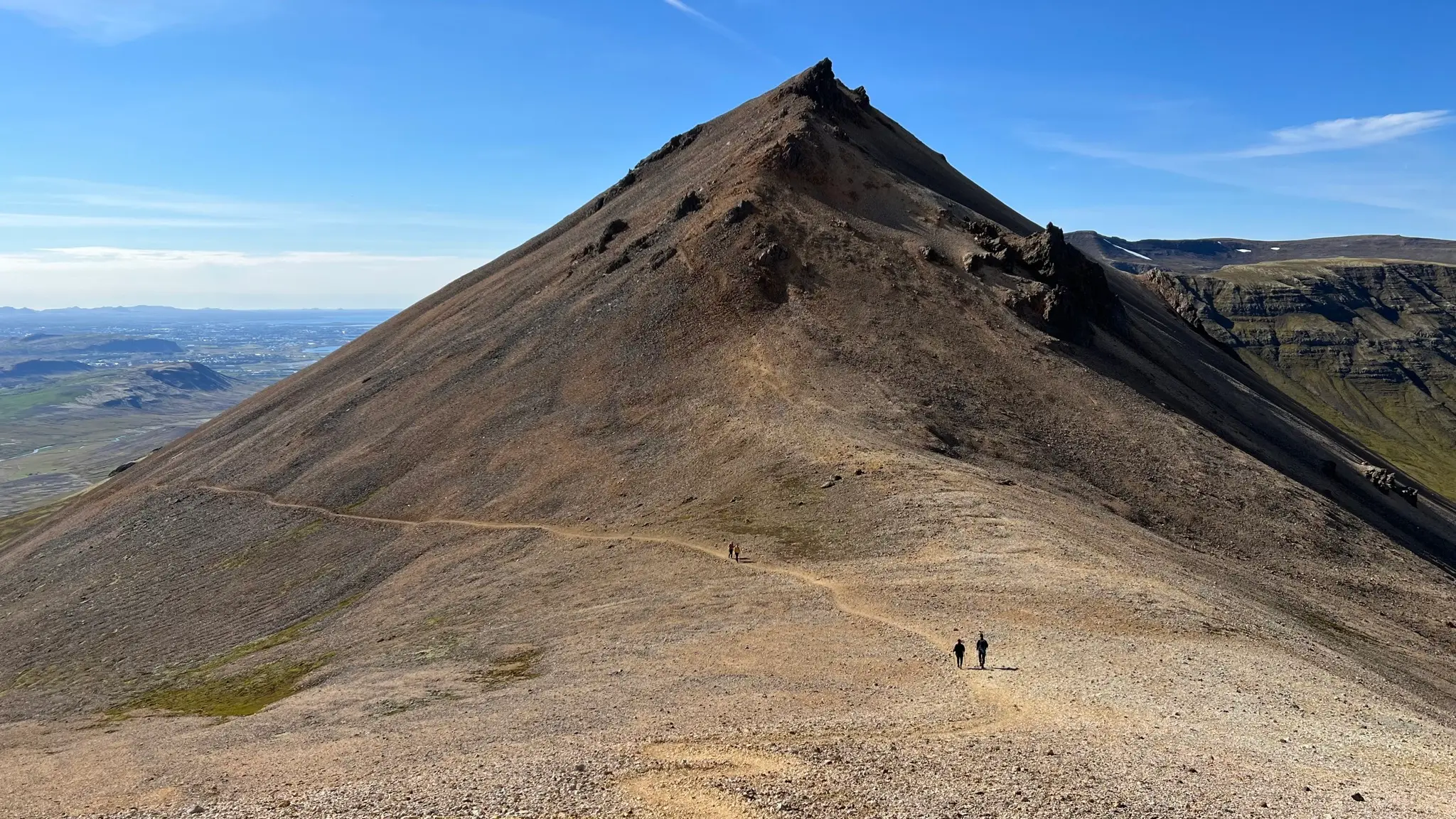 The middle peak