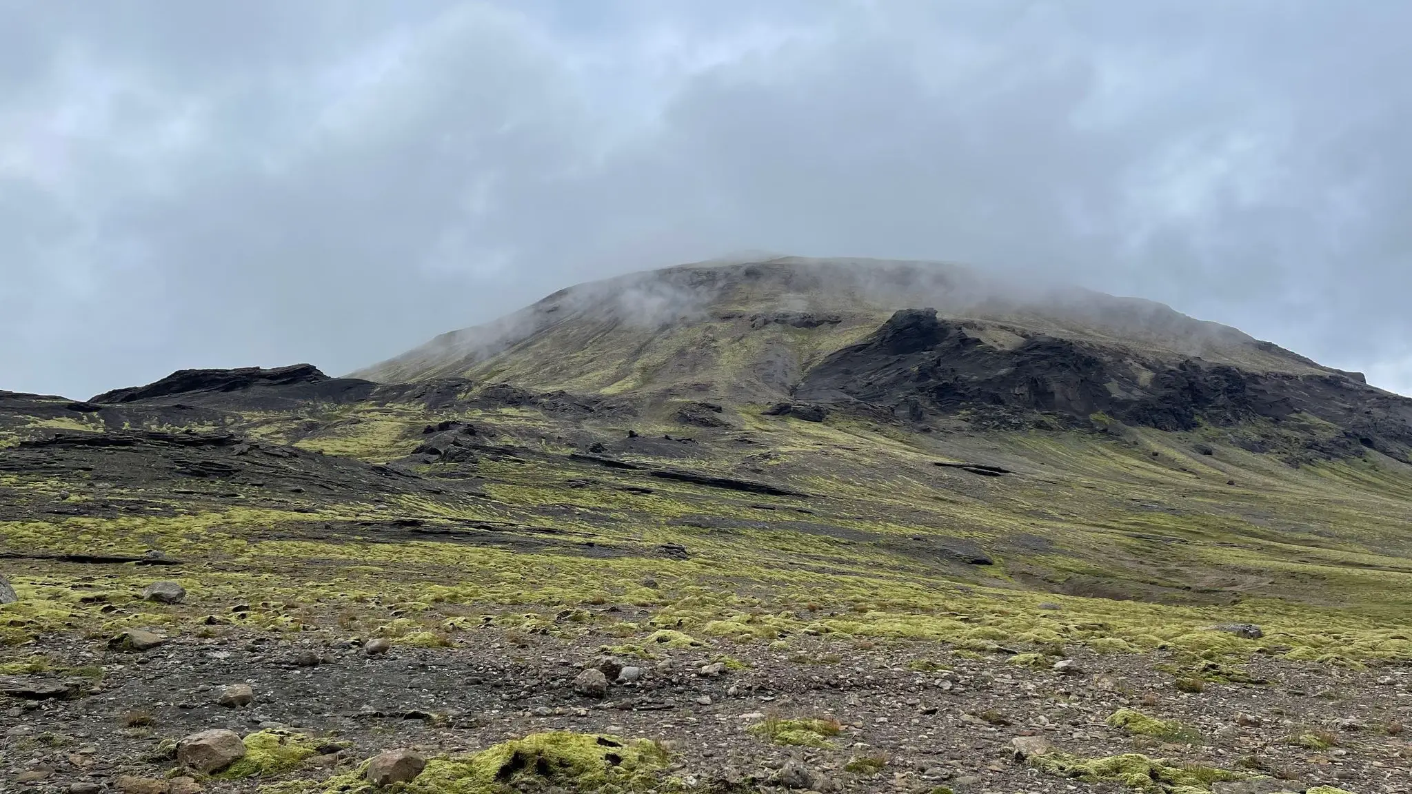 Looking back at Hvalfell from Hvalskarð