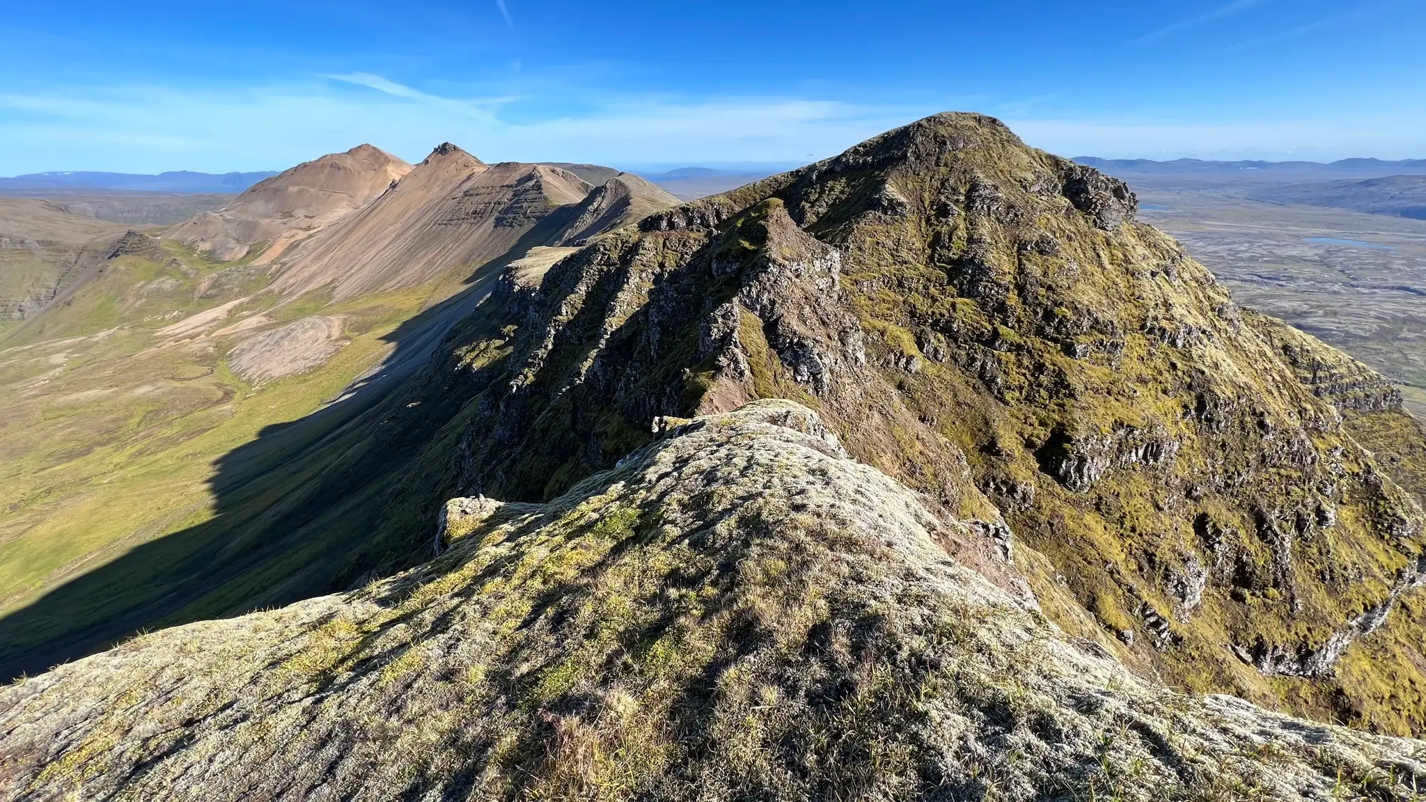 Móskarðshnjúkar area from near Laufskörð