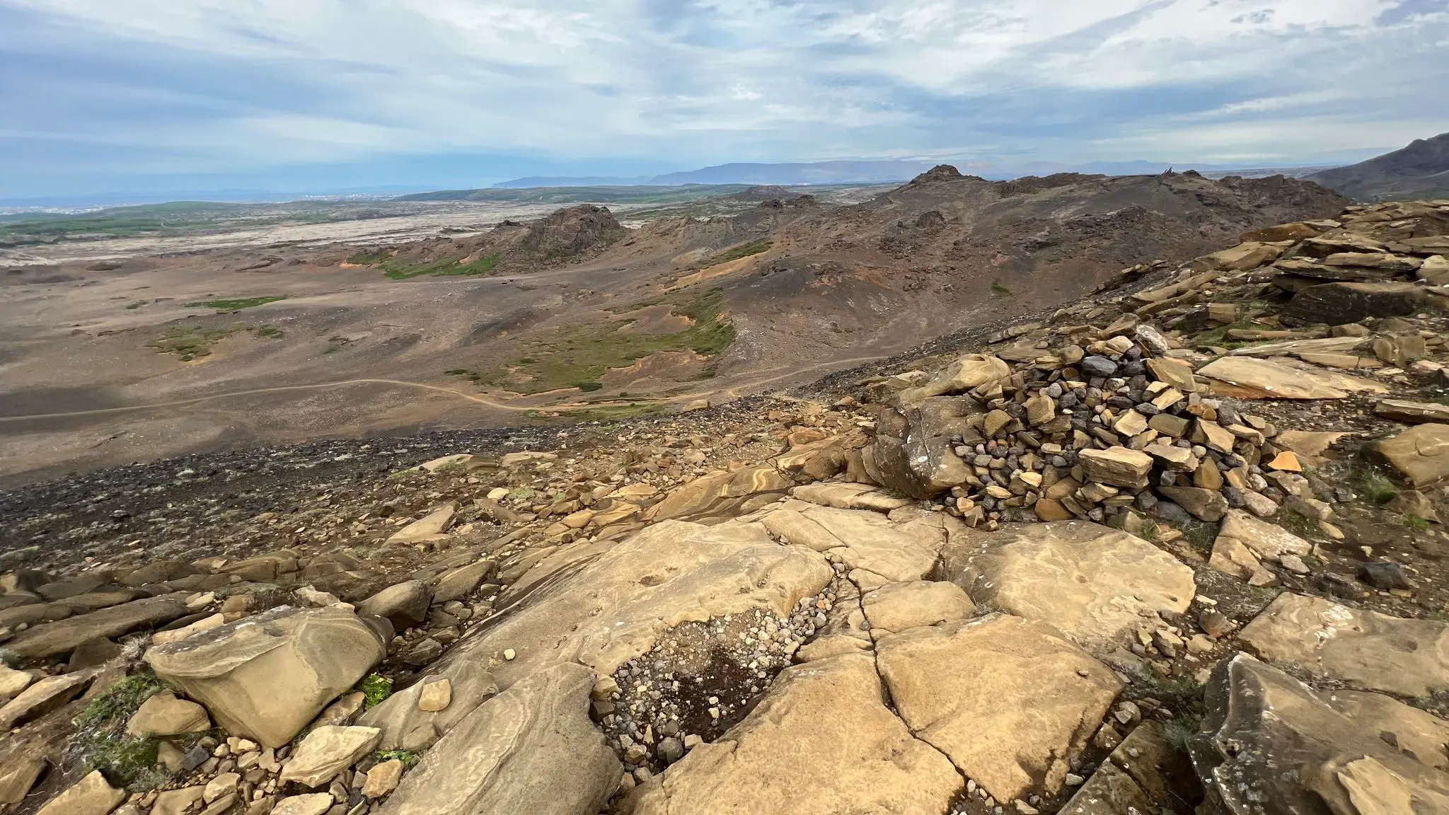Steep descent from Helgafell